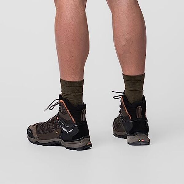 Découvrez notre test détaillé des bottes de randonnée Salewa Mountain Trainer Lite Mid Gore-Tex : confort, imperméabilité et grip en montagne.
