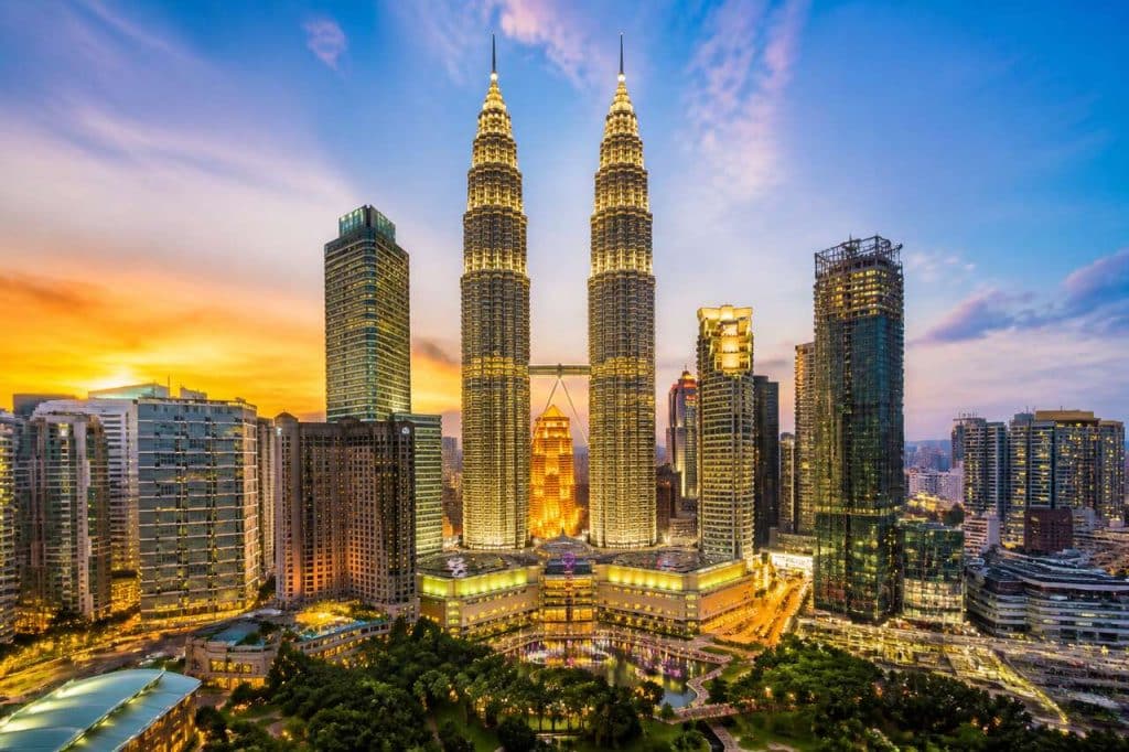 Location de scooter à Kuala Lumpur : guide pratique pour rouler en deux-roues