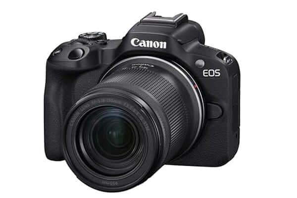 Découvrez notre test complet du canon EOS R50 avec l'objectif RF-S 18-150mm : le kit hybride parfait pour les photographes en herbe et amateurs en quête de polyvalence et de qualité. 