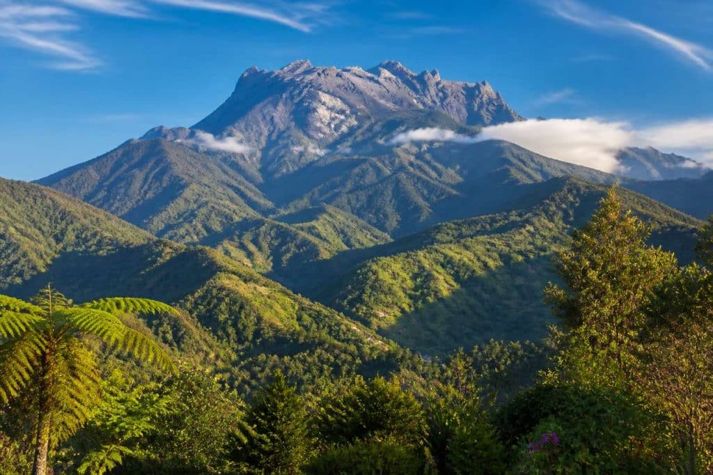 Mont Kinabalu : guide pour découvrir le plus haut sommet de Malaisie
